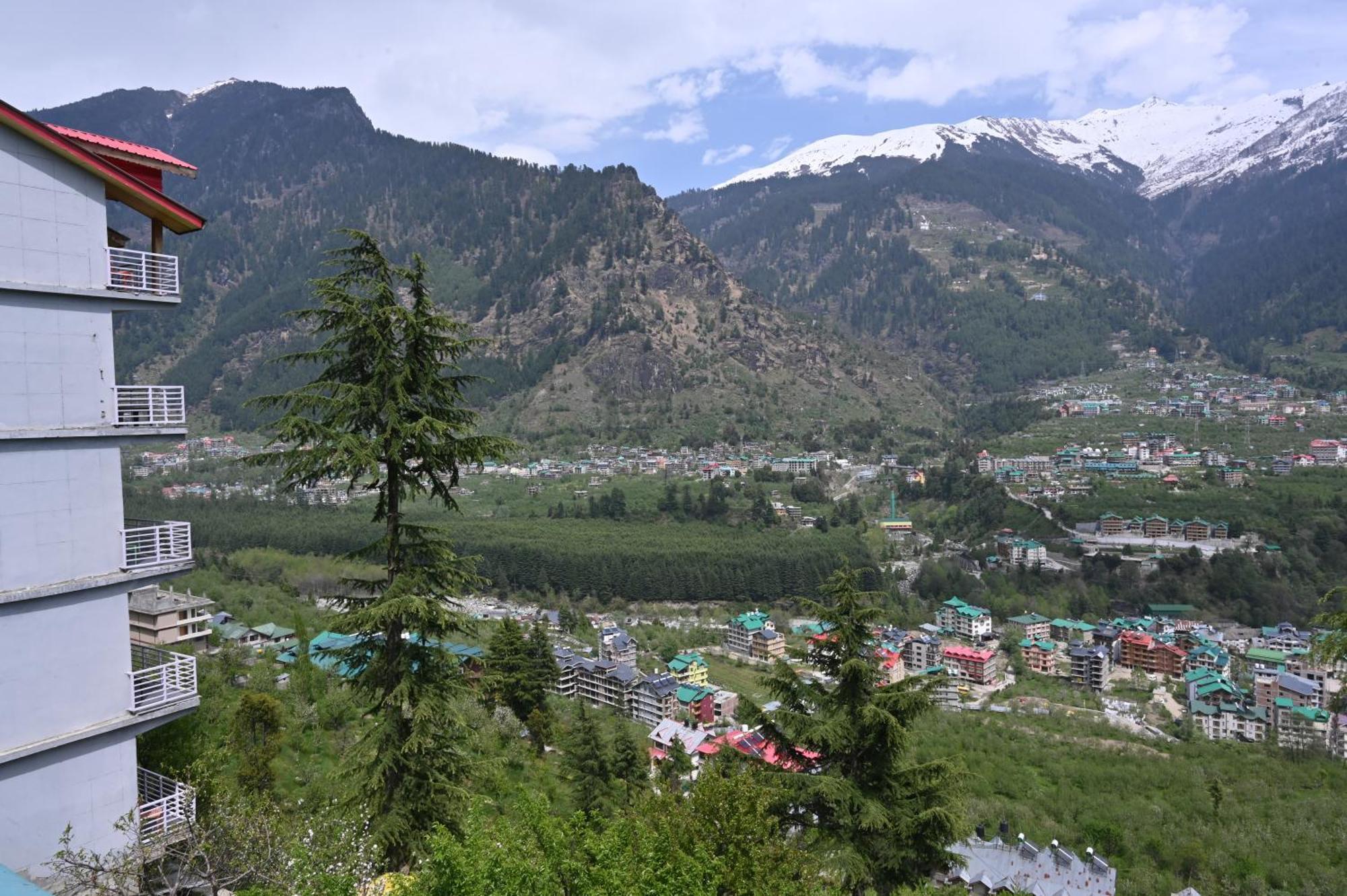 Hotel Seven Hills Manali Exterior photo