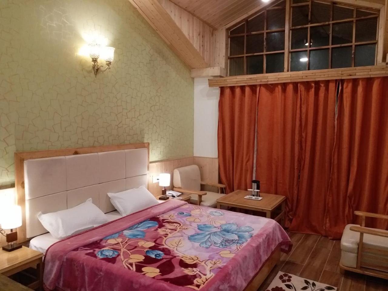 Hotel Seven Hills Manali Exterior photo