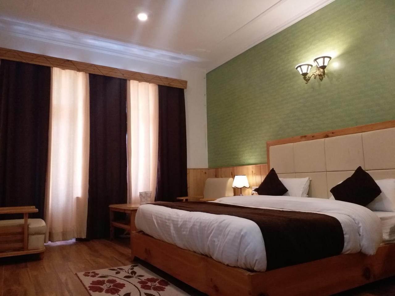 Hotel Seven Hills Manali Exterior photo
